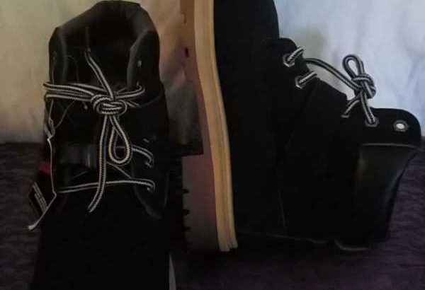 Kiddies shoes