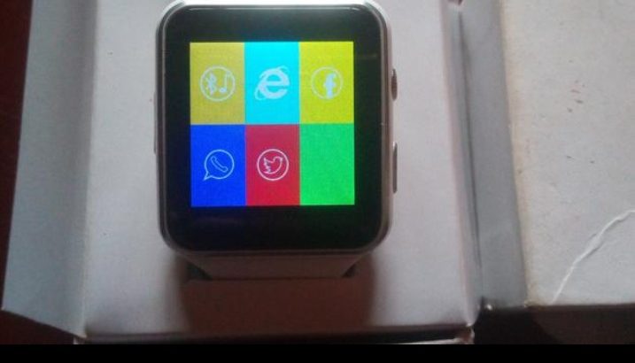 The Smartwatch Mobile Phone