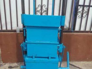 Electric Block and Pave Moulding Machine