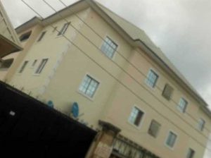 Affordable house for rent orsale at Army estate kubwa.for clarification on rent call 08108180642