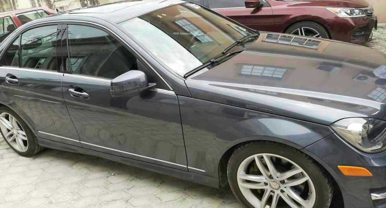 Mercedes-Benz 4matic C300 2013 Model