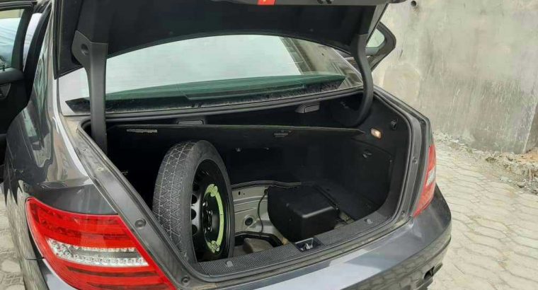 Mercedes-Benz 4matic C300 2013 Model