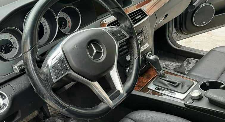 Mercedes-Benz 4matic C300 2013 Model