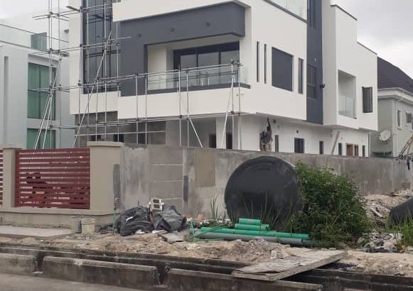 FOR SALE AT PINNOCK BEACH ESTATE, LEKKI.