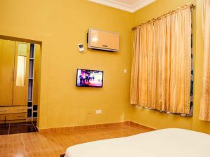 Exquisite 5Bedroom Fully Detached Duplex at VGC