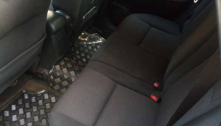 Toyota matrix 4×4