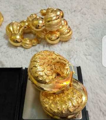 Pure 18k Golds