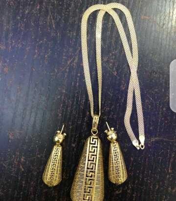 Pure 18k Golds