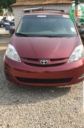 Toyota Sienna 2008