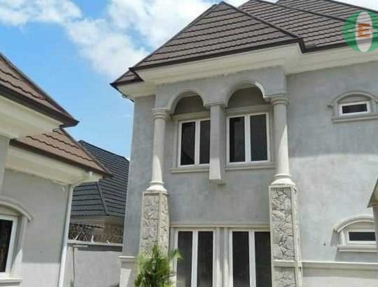 aluminum roof gutter and PVC roof gutter