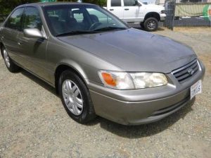 CLEAN TOYOTA CAMRY