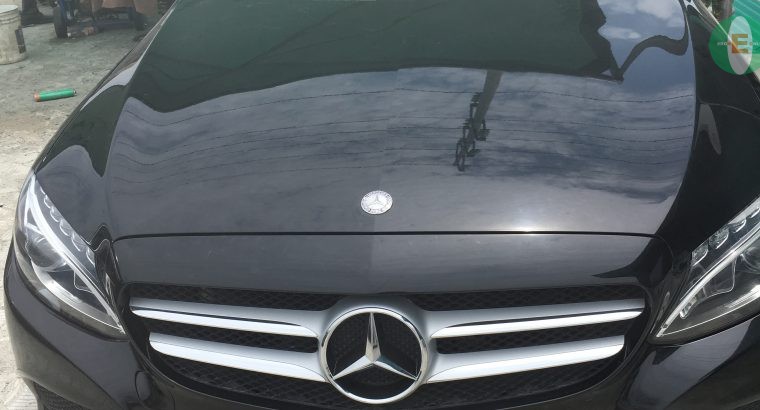 Benz Windscreen For sale