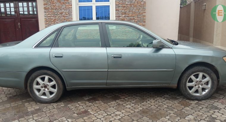 Clean Toyota Avalon